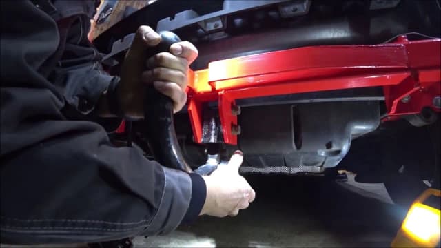 Gdzie wkręcić ucho do holowania Audi A2? Oto proste instrukcje Gdzie wkręcić ucho do holowania Audi A2? Oto proste instrukcje