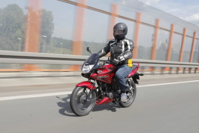 Czy po autostradzie można jechać motocyklem? Sprawdź ważne przepisy